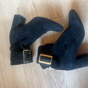 Burberry suede heeled boots with gold buckle size 37 / 7